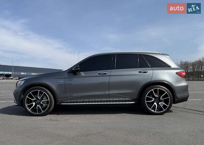 Внедорожник / Кроссовер Mercedes-Benz GLC-Class 2018 в 