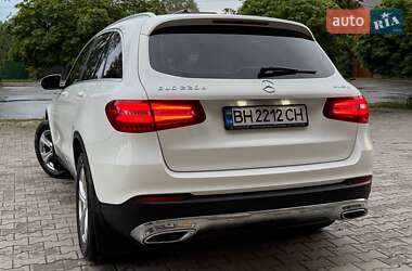 Позашляховик / Кросовер Mercedes-Benz GLC-Class 2016 в 