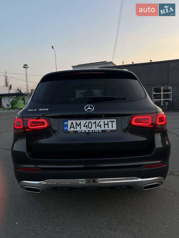 Внедорожник / Кроссовер Mercedes-Benz GLC-Class 2020 в Житомире