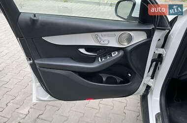 Внедорожник / Кроссовер Mercedes-Benz GLC-Class 2019 в 