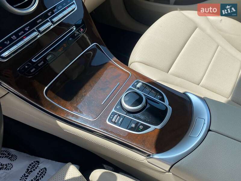 Внедорожник / Кроссовер Mercedes-Benz GLC-Class 2018 в Львове фото 18 Внедорожник / Кроссовер Mercedes-Benz GLC-Class 2018 в Львове