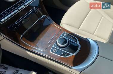 Внедорожник / Кроссовер Mercedes-Benz GLC-Class 2018 в 