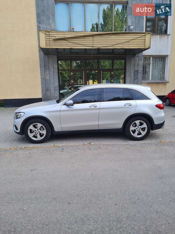 Внедорожник / Кроссовер Mercedes-Benz GLC-Class 2015 в Запорожье