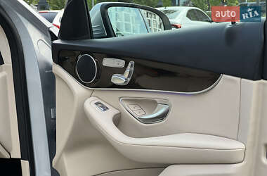 Внедорожник / Кроссовер Mercedes-Benz GLC-Class 2022 в 