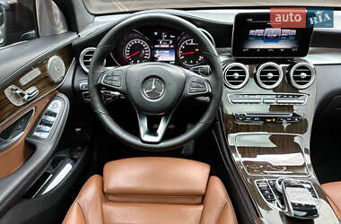 Внедорожник / Кроссовер Mercedes-Benz GLC-Class 2017 в 