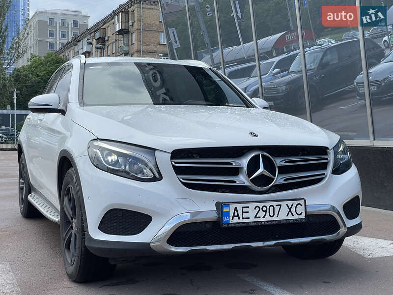 Mercedes-Benz GLC-Class 2017