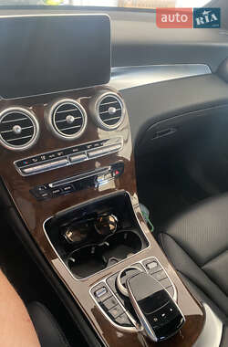 Внедорожник / Кроссовер Mercedes-Benz GLC-Class 2018 в 