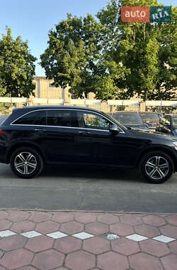 Внедорожник / Кроссовер Mercedes-Benz GLC-Class 2016 в 
