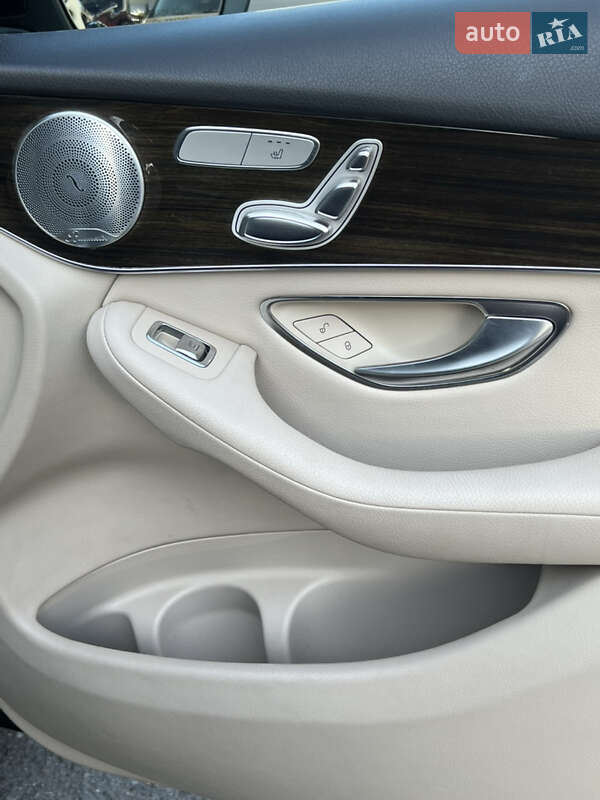 Внедорожник / Кроссовер Mercedes-Benz GLC-Class 2016 в Одессе