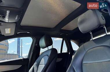 Внедорожник / Кроссовер Mercedes-Benz GLC-Class 2018 в 