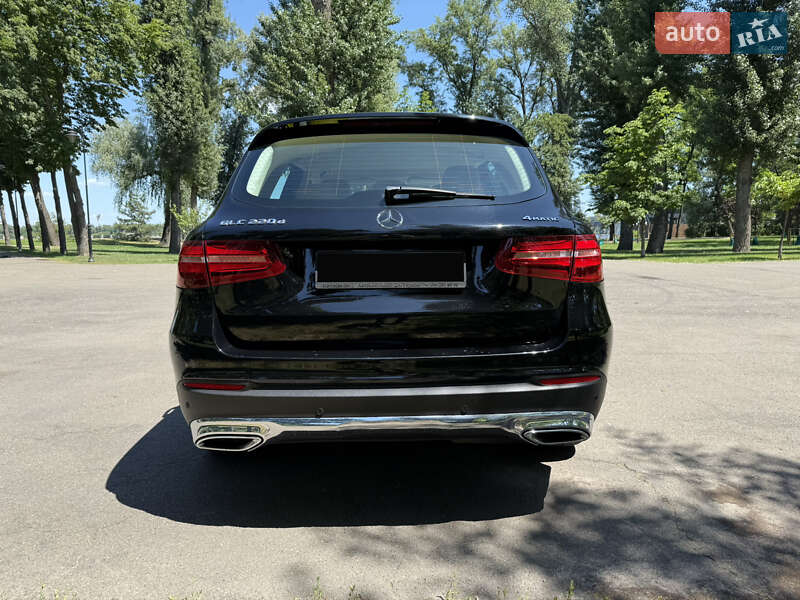 Внедорожник / Кроссовер Mercedes-Benz GLC-Class 2017 в Киеве