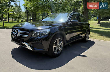 Внедорожник / Кроссовер Mercedes-Benz GLC-Class 2017 в 