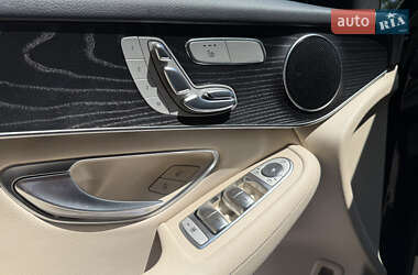 Внедорожник / Кроссовер Mercedes-Benz GLC-Class 2017 в 