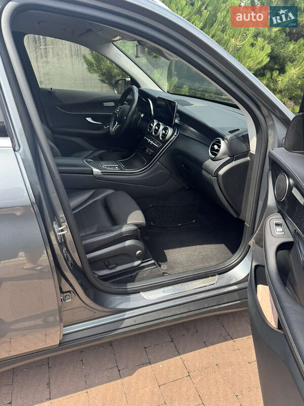 Позашляховик / Кросовер Mercedes-Benz GLC-Class 2019 в Мукачевому