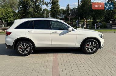 Позашляховик / Кросовер Mercedes-Benz GLC-Class 2017 в 