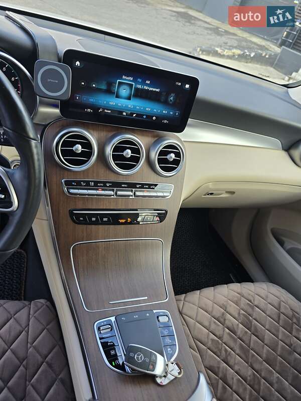 Позашляховик / Кросовер Mercedes-Benz GLC-Class 2021 в Києві