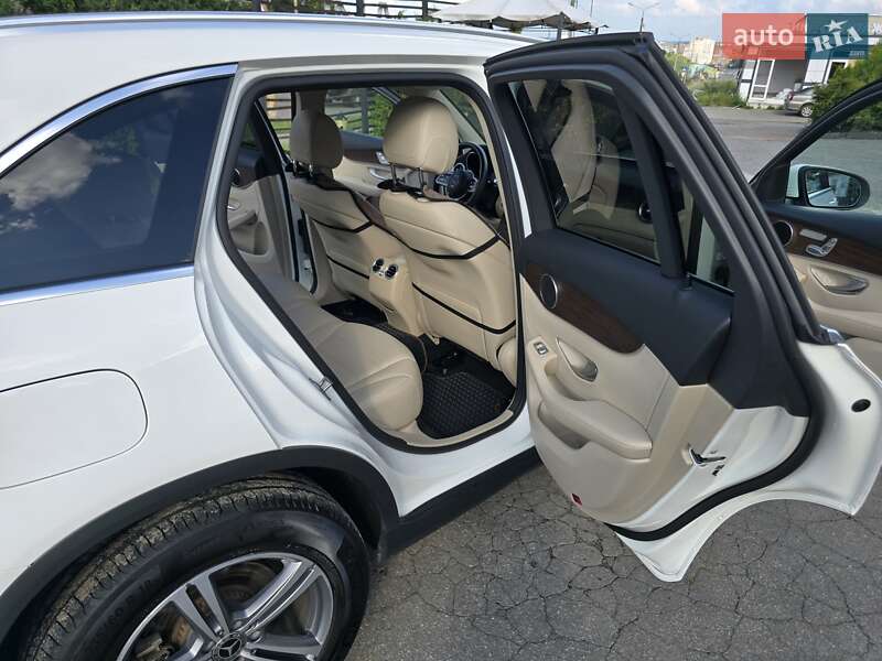 Позашляховик / Кросовер Mercedes-Benz GLC-Class 2021 в Києві