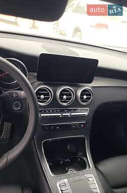 Внедорожник / Кроссовер Mercedes-Benz GLC-Class 2021 в 