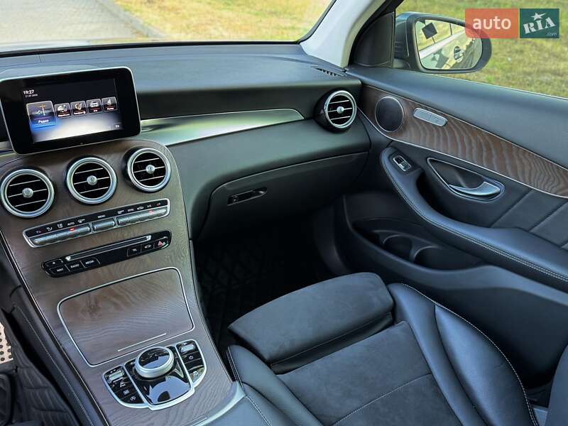Внедорожник / Кроссовер Mercedes-Benz GLC-Class 2015 в Одессе
