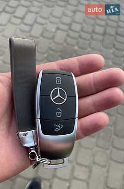 Внедорожник / Кроссовер Mercedes-Benz GLC-Class 2021 в 