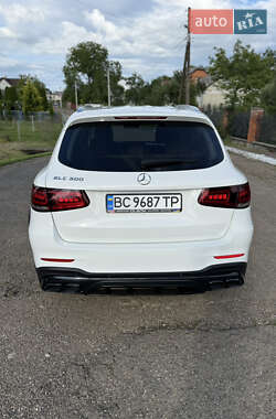 Внедорожник / Кроссовер Mercedes-Benz GLC-Class 2022 в 