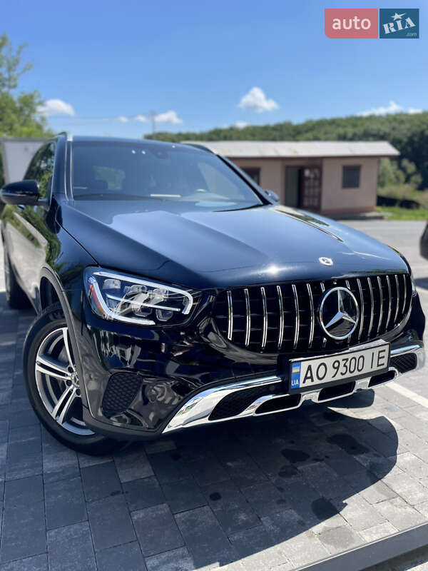 Внедорожник / Кроссовер Mercedes-Benz GLC-Class 2020 в Ужгороде