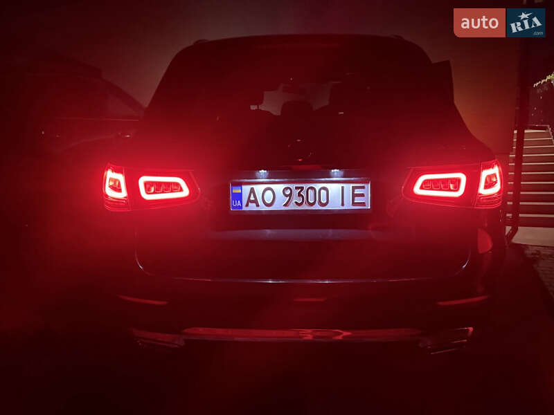 Внедорожник / Кроссовер Mercedes-Benz GLC-Class 2020 в Ужгороде