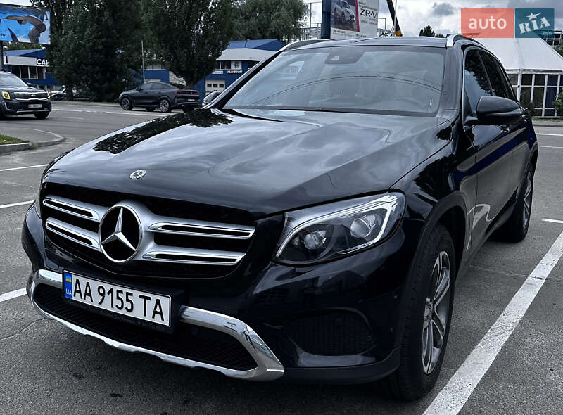 Внедорожник / Кроссовер Mercedes-Benz GLC-Class 2017 в 