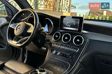 Внедорожник / Кроссовер Mercedes-Benz GLC-Class 2018 в 