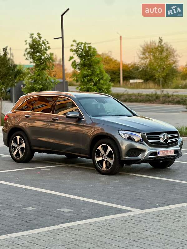 Позашляховик / Кросовер Mercedes-Benz GLC-Class 2018 в Львові фото 4 Позашляховик / Кросовер Mercedes-Benz GLC-Class 2018 в Львові