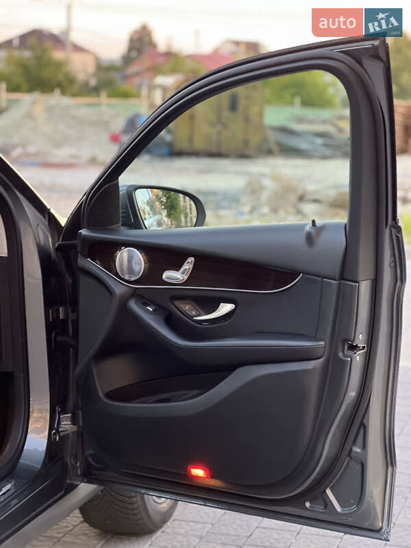 Позашляховик / Кросовер Mercedes-Benz GLC-Class 2018 в Львові фото 45 Позашляховик / Кросовер Mercedes-Benz GLC-Class 2018 в Львові