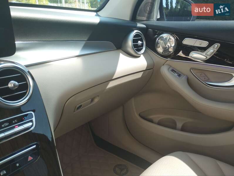 Внедорожник / Кроссовер Mercedes-Benz GLC-Class 2022 в Днепре