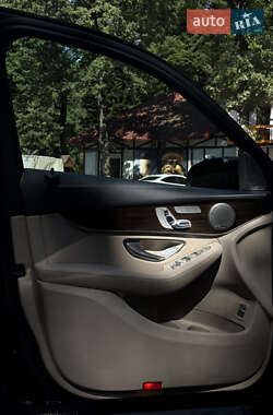 Внедорожник / Кроссовер Mercedes-Benz GLC-Class 2016 в 