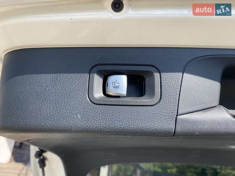 Внедорожник / Кроссовер Mercedes-Benz GLC-Class 2018 в Ковеле фото 3 Внедорожник / Кроссовер Mercedes-Benz GLC-Class 2018 в Ковеле