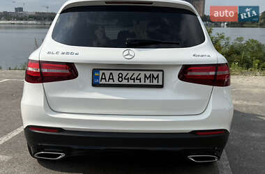 Внедорожник / Кроссовер Mercedes-Benz GLC-Class 2017 в 