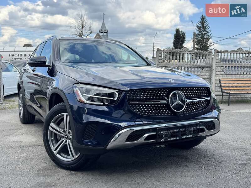 Mercedes-Benz GLC-Class 2021