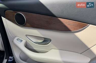 Внедорожник / Кроссовер Mercedes-Benz GLC-Class 2021 в 