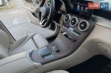 Внедорожник / Кроссовер Mercedes-Benz GLC-Class 2021 в 
