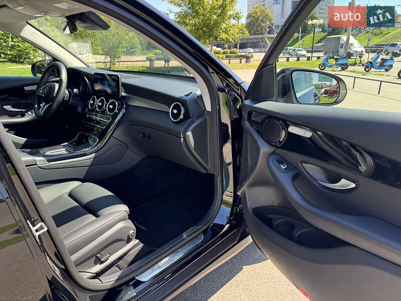 Внедорожник / Кроссовер Mercedes-Benz GLC-Class 2020 в Киеве