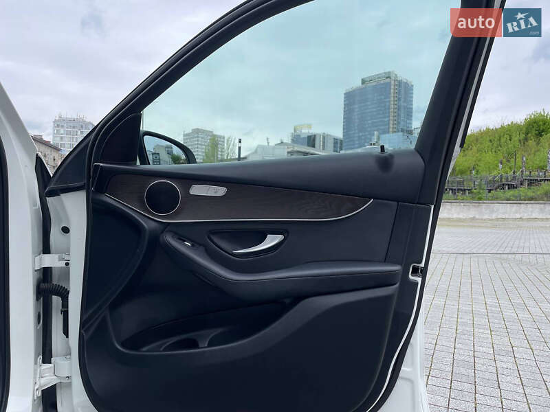 Внедорожник / Кроссовер Mercedes-Benz GLC-Class 2019 в Киеве фото 5 Внедорожник / Кроссовер Mercedes-Benz GLC-Class 2019 в Киеве