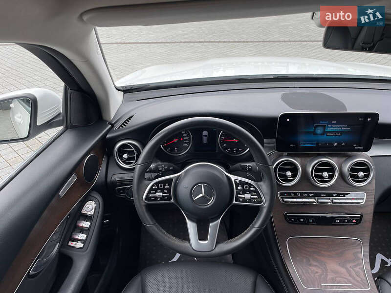 Внедорожник / Кроссовер Mercedes-Benz GLC-Class 2019 в Киеве фото 16 Внедорожник / Кроссовер Mercedes-Benz GLC-Class 2019 в Киеве