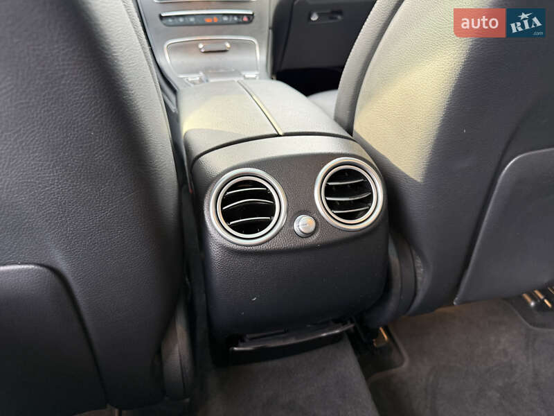 Внедорожник / Кроссовер Mercedes-Benz GLC-Class 2019 в Львове фото 49 Внедорожник / Кроссовер Mercedes-Benz GLC-Class 2019 в Львове