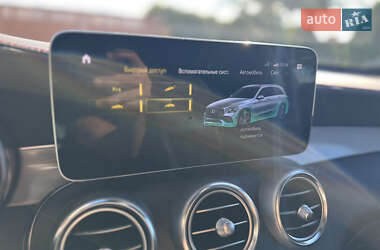 Внедорожник / Кроссовер Mercedes-Benz GLC-Class 2022 в 