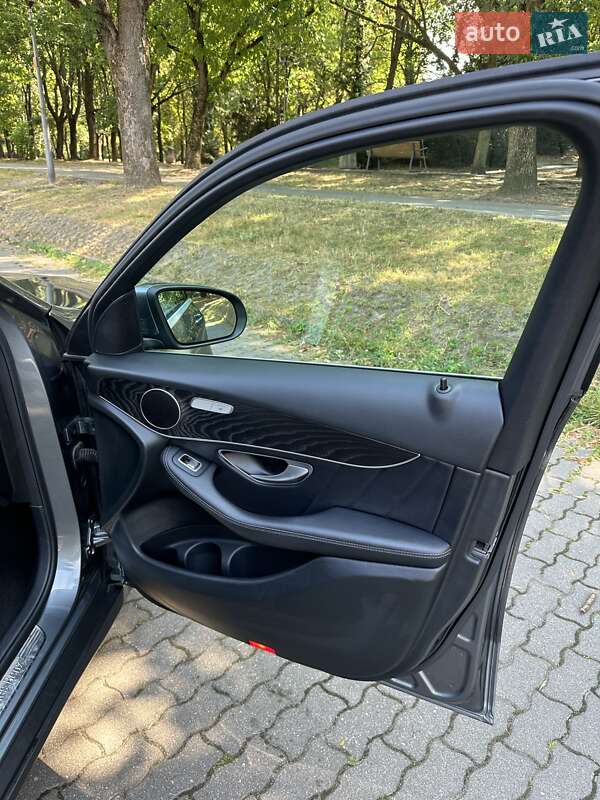 Внедорожник / Кроссовер Mercedes-Benz GLC-Class 2017 в Тернополе