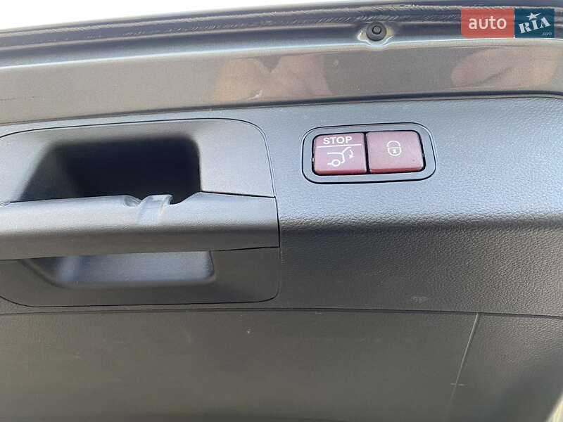 Внедорожник / Кроссовер Mercedes-Benz GLC-Class 2019 в Луцке