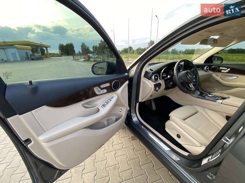 Внедорожник / Кроссовер Mercedes-Benz GLC-Class 2019 в Луцке