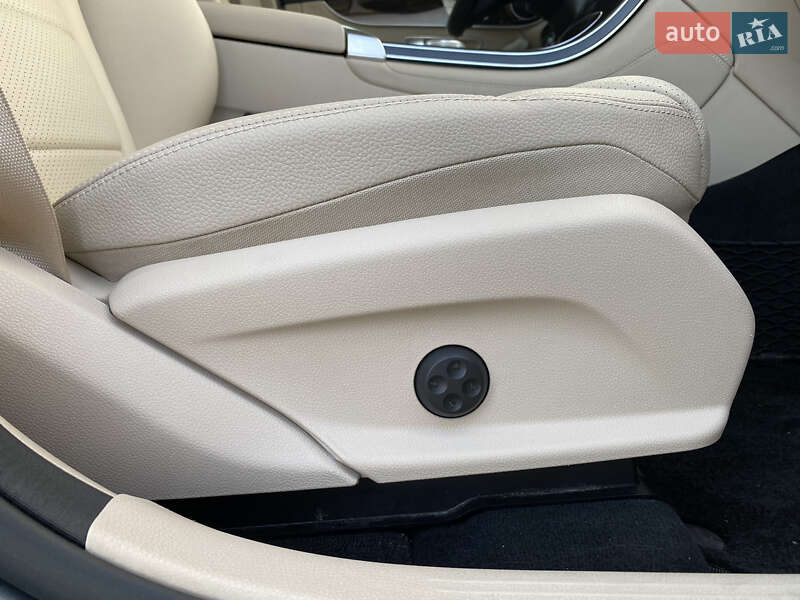 Внедорожник / Кроссовер Mercedes-Benz GLC-Class 2019 в Луцке