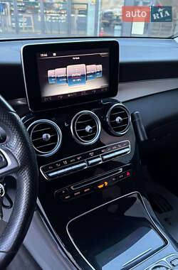 Позашляховик / Кросовер Mercedes-Benz GLC-Class 2016 в 