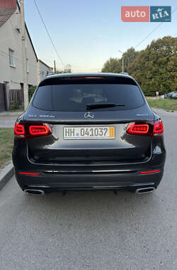 Внедорожник / Кроссовер Mercedes-Benz GLC-Class 2022 в 