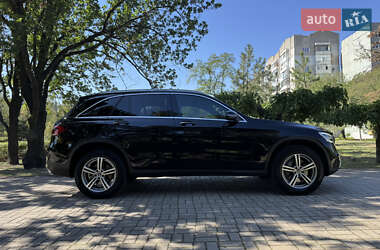 Позашляховик / Кросовер Mercedes-Benz GLC-Class 2021 в 